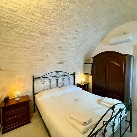 Trulli Contento - Rooms & Apartments Алберобело Екстериор снимка