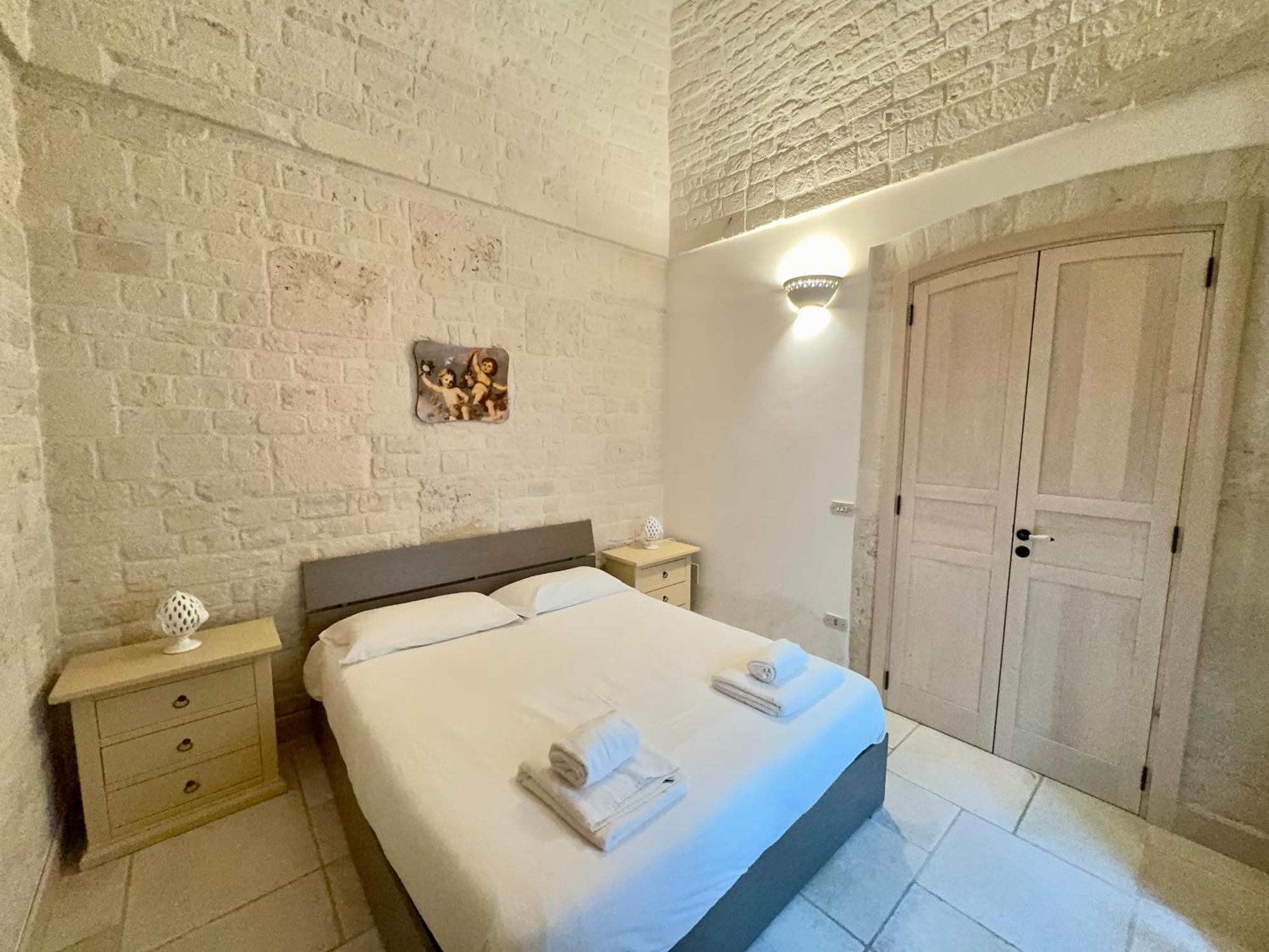 Trulli Contento - Rooms & Apartments Алберобело Екстериор снимка