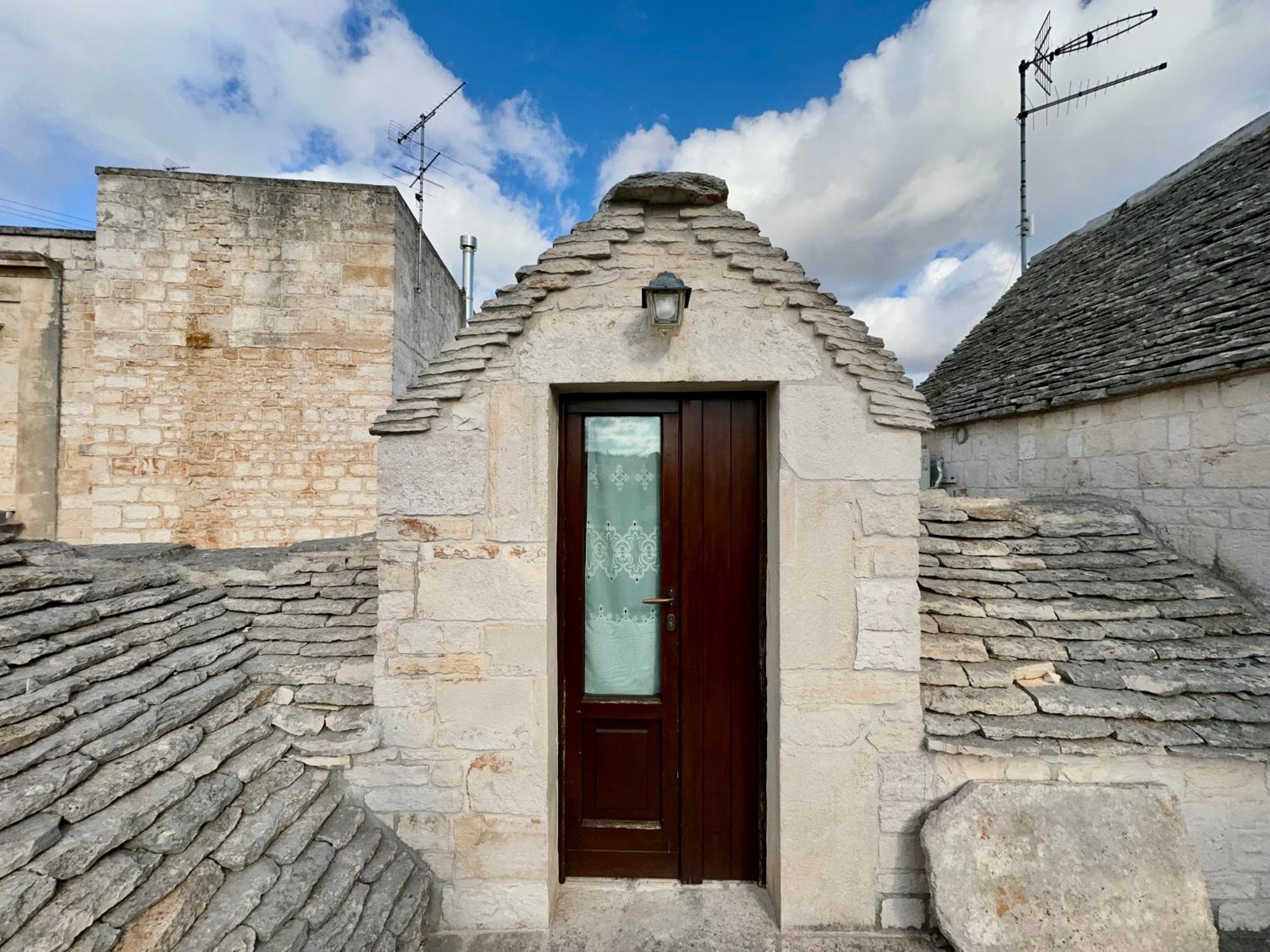 Trulli Contento - Rooms & Apartments Алберобело Екстериор снимка