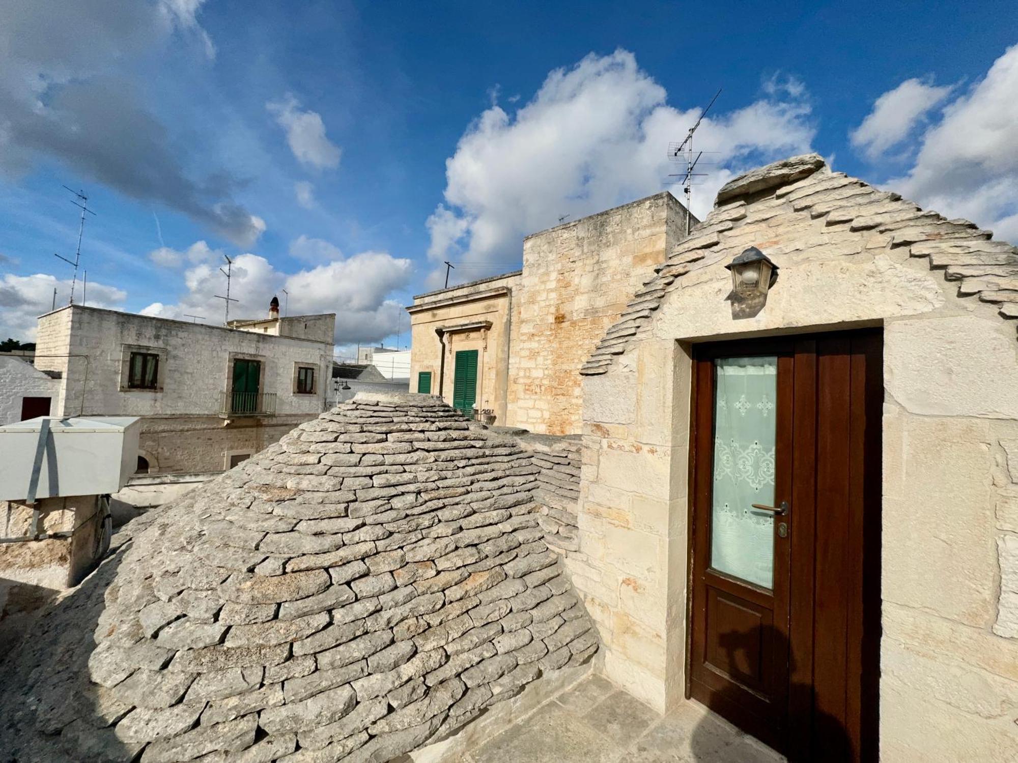 Trulli Contento - Rooms & Apartments Алберобело Екстериор снимка