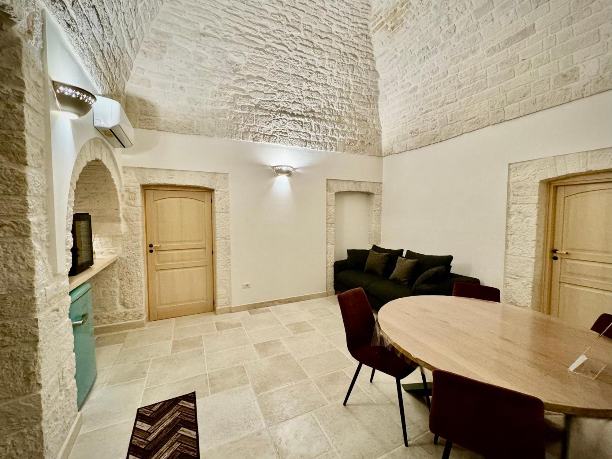 Trulli Contento - Rooms & Apartments Алберобело Екстериор снимка