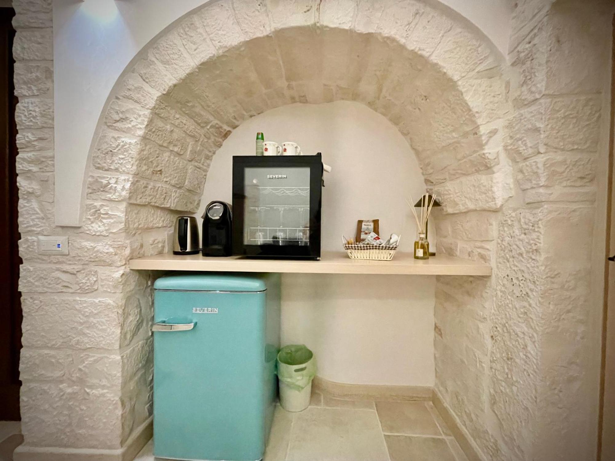 Trulli Contento - Rooms & Apartments Алберобело Екстериор снимка